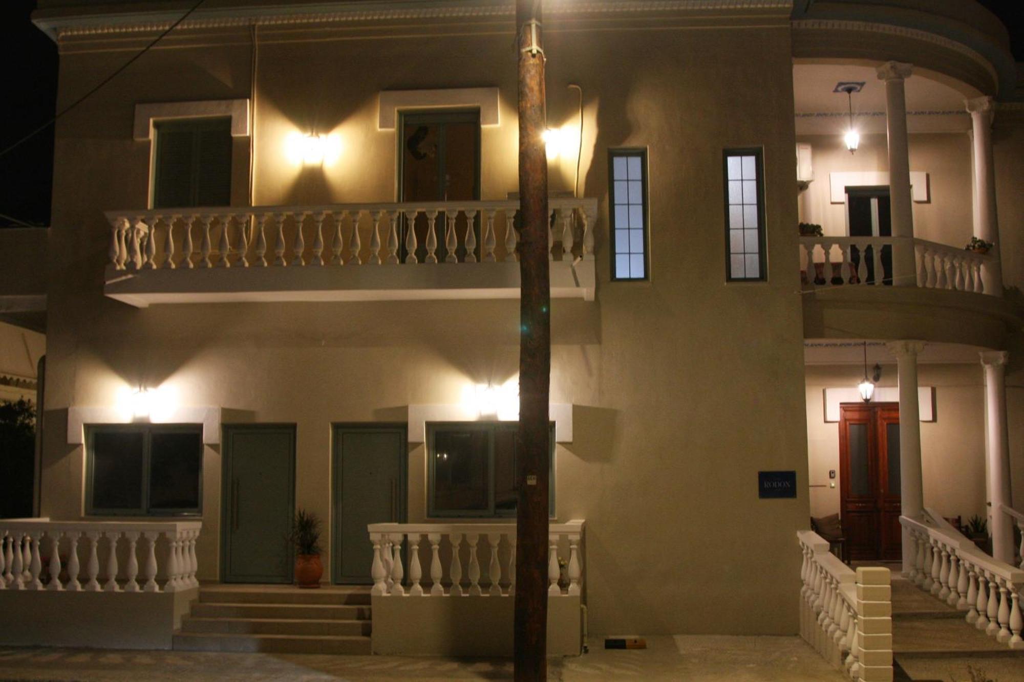 Rodon Manor Chrissi Akti Chania Exterior foto