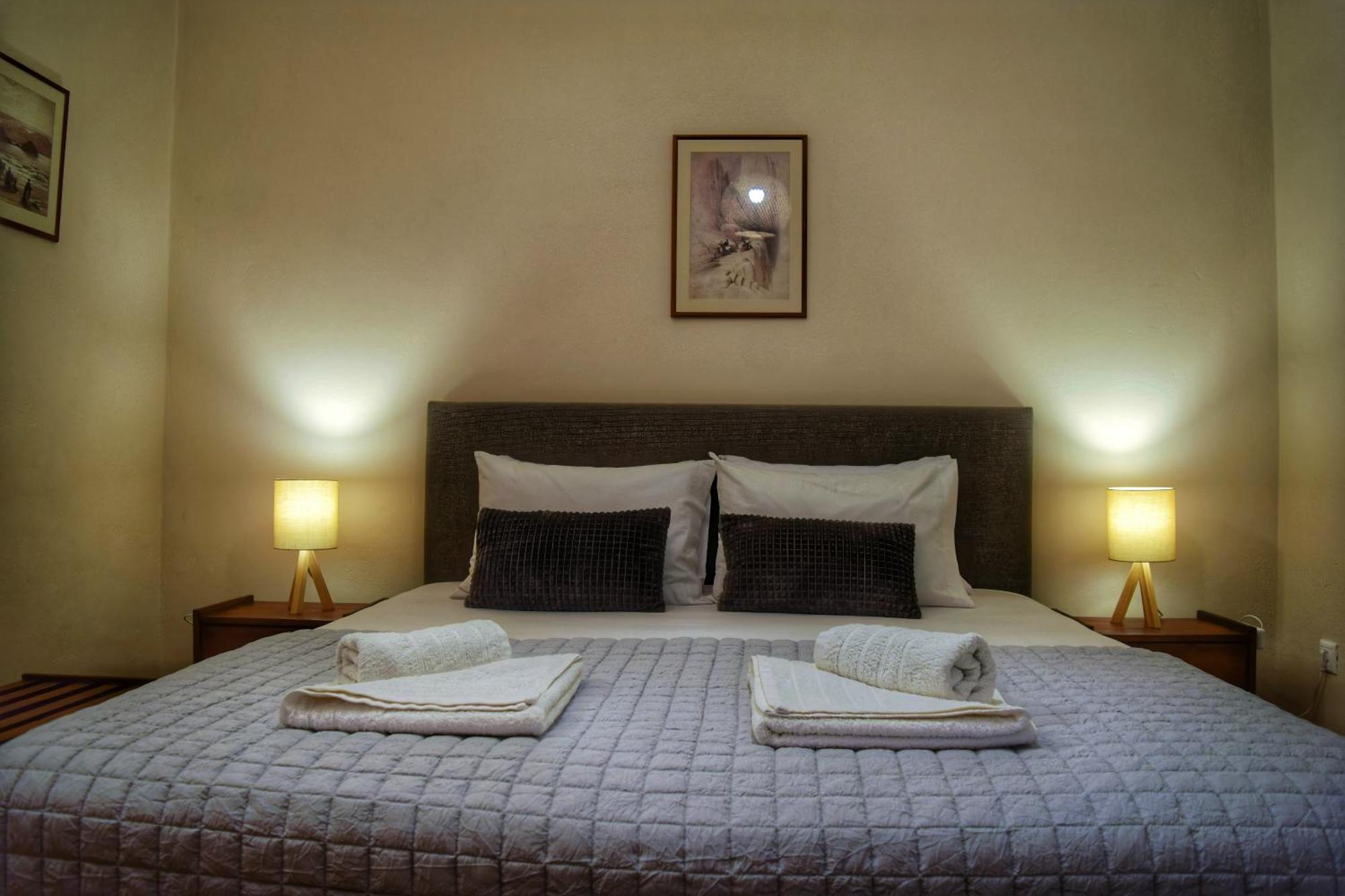 Rodon Manor Chrissi Akti Chania Exterior foto